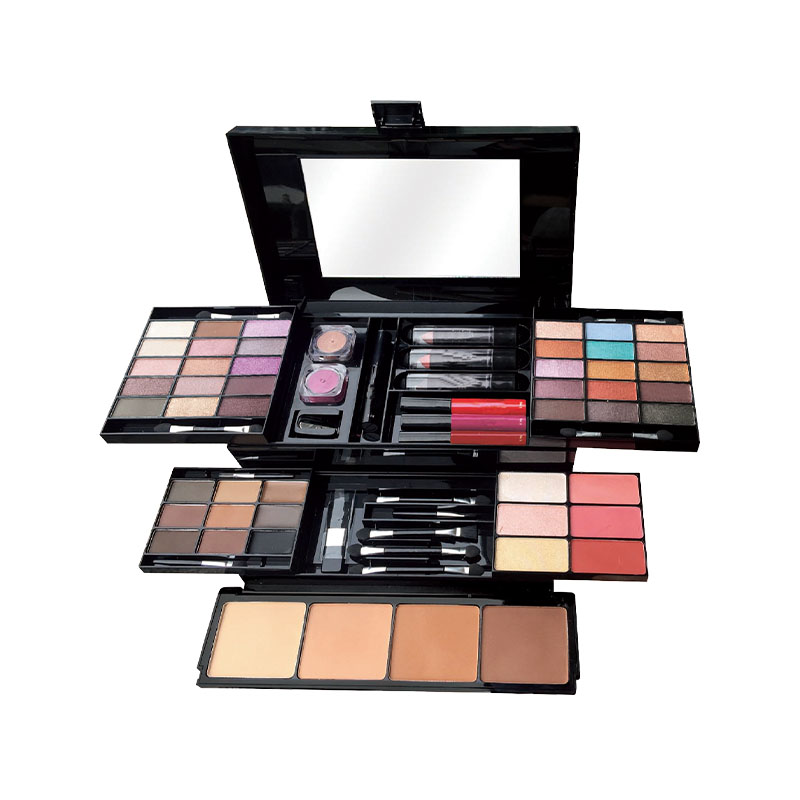 ROMANTIC COLOR MAKEUP KIT